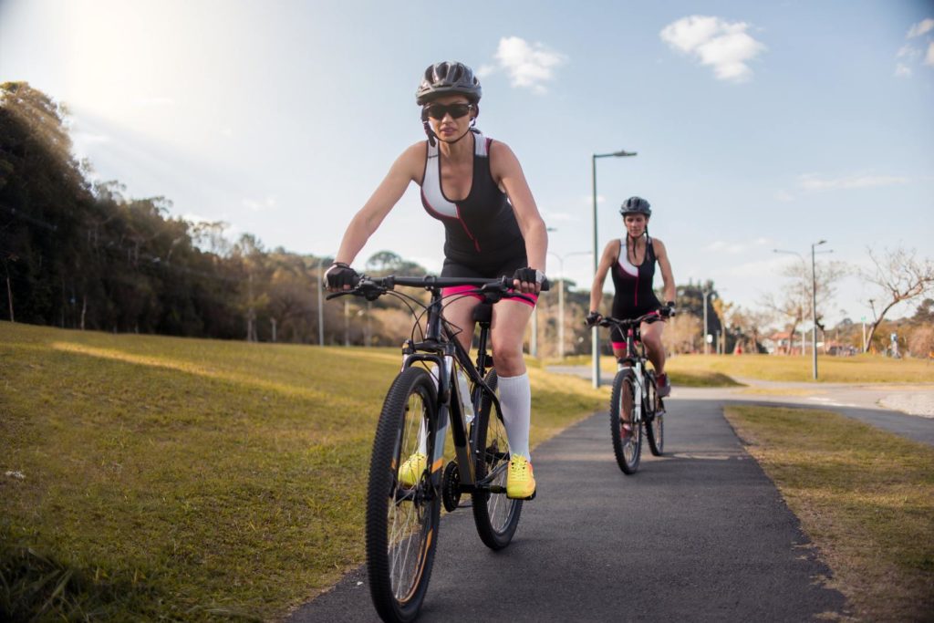 Andar de bicicleta perde barriga Afina a cintura 1